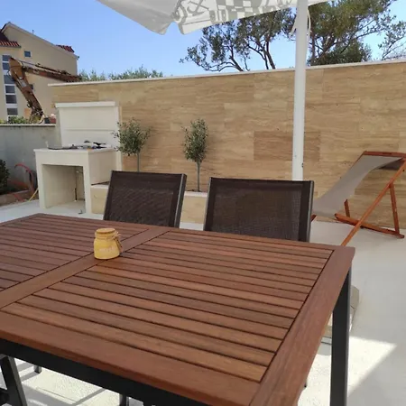 A&j Okruk Apartamento *