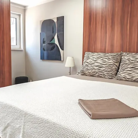A&j Okruk Apartamento *